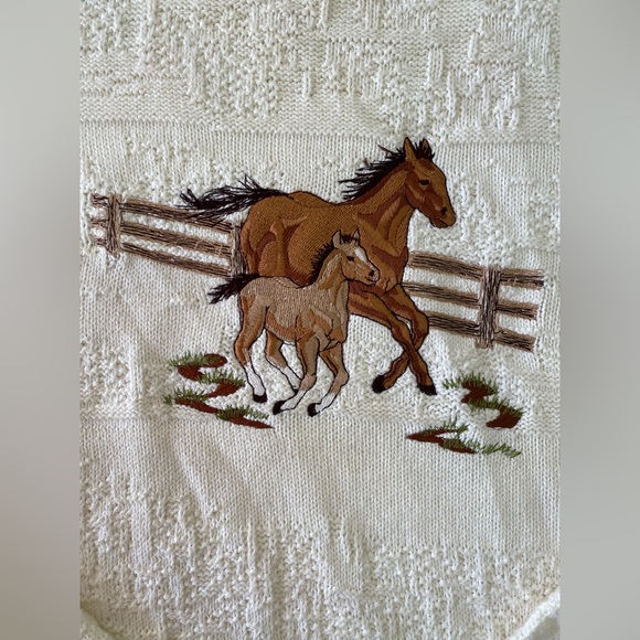 South Bay White Knit Tree Boarder Horse Graphic Embroidered Sweater Cotton Med - Picture 3 of 7